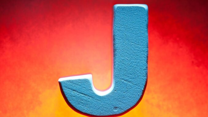 Métier en J : étude, formation, salaire, tableau avec métiers les mieux payés