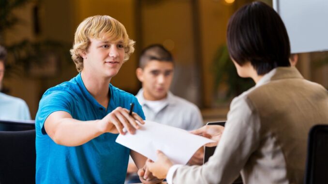 Quel est le job étudiant le mieux payé ?