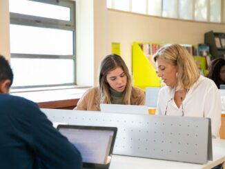 métier qui paye bien en 2025 enseignant chercheur