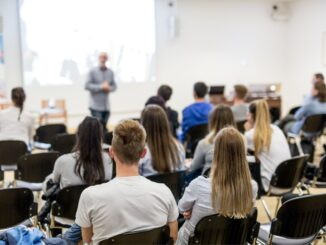 métier qui paye bien en 2025 professeur agrégé en terminale